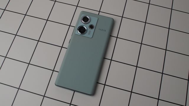 ZTE Nubia Z50 12/512 GB