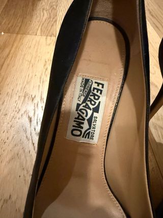 Salvatore Ferragamo Scarpe Aperte Nere