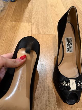 Salvatore Ferragamo Scarpe Aperte Nere