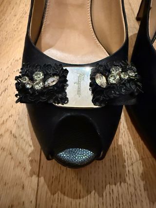 Salvatore Ferragamo Scarpe Aperte Nere