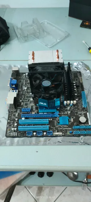 PC completo no l’alimentatore ottimo uso generale