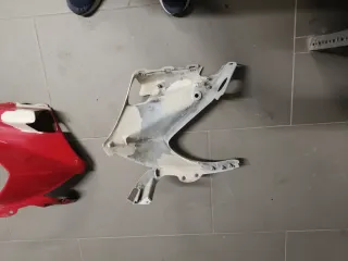 Honda VFR 750 F Carenado Superior izquierdo