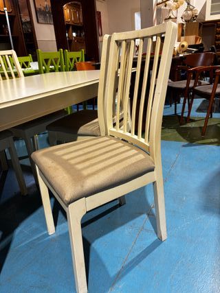 MESA COMEDOR BLANCA (4 SILLAS)