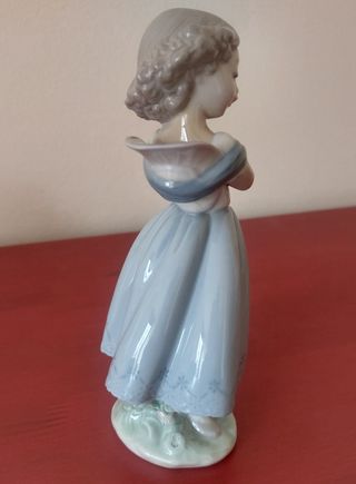 Lladro 'Utopia' Figura Niña Flores.