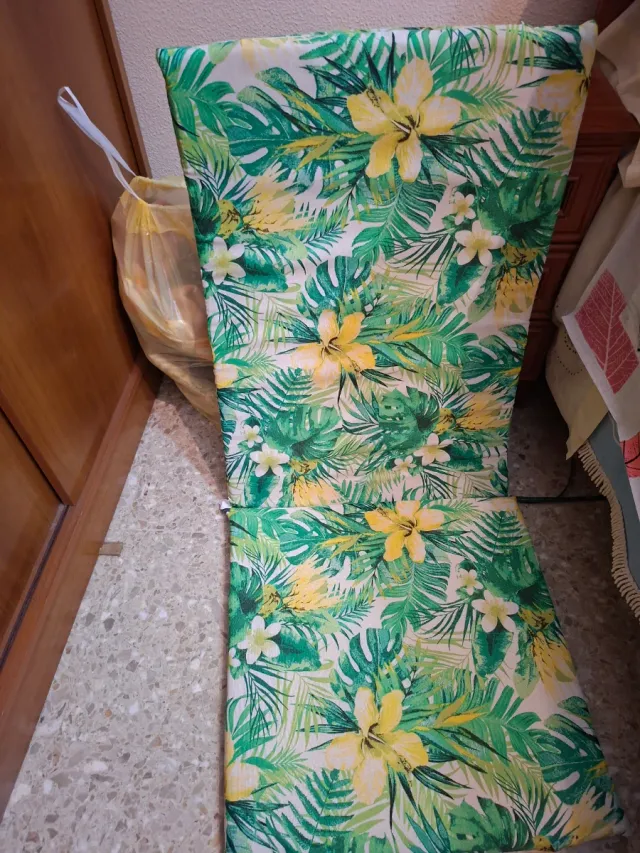 Fundas para tumbonas con estampado tropical