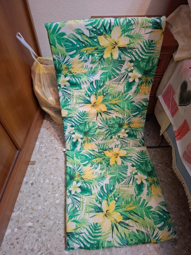 Fundas para tumbonas con estampado tropical