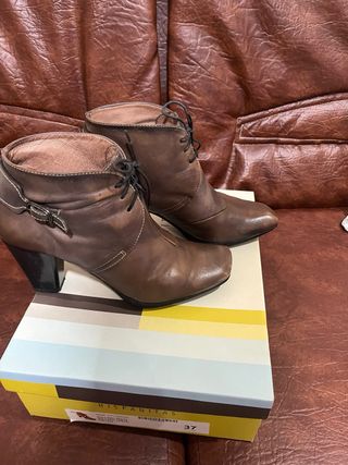 Botín Hispanitas Piel  color Taupe T