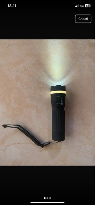 Torcia LED e 2 Lucchetti