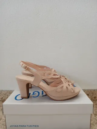 Tacones fiesta beige
