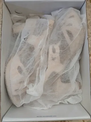 Tacones fiesta beige