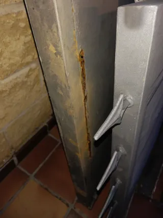 Puertas de exterior de hierro con motores