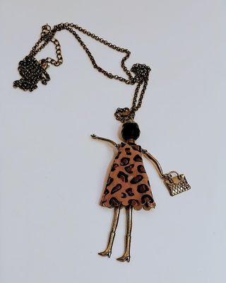 Collana lunga bambolina fashion