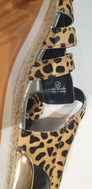 Cangrejeras Gioseppo Mujer Negro y Dorado