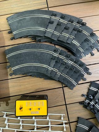 Scalextric: Pistas y Transformador.