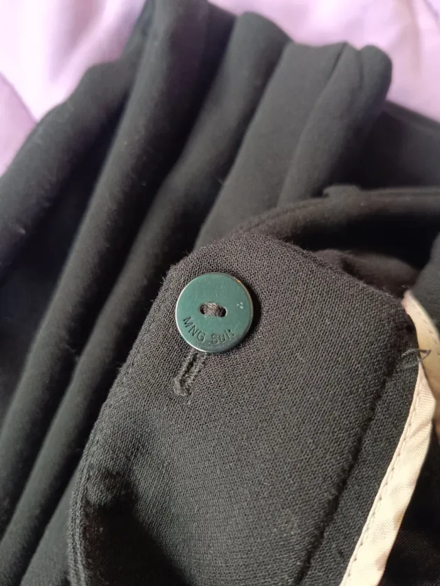 Pantalón recto Mango Talla 44