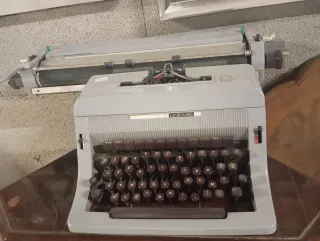 Macchina da scrivere LINEA88