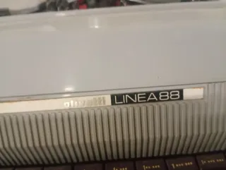 Macchina da scrivere LINEA88