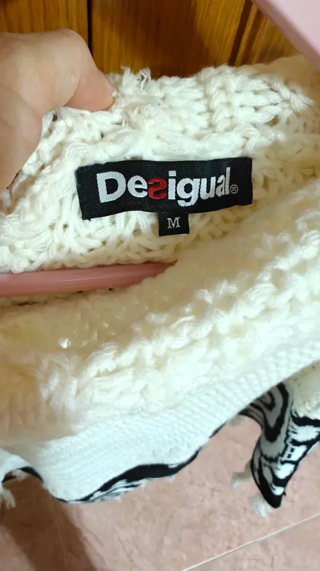 Poncho Desigual Talla M