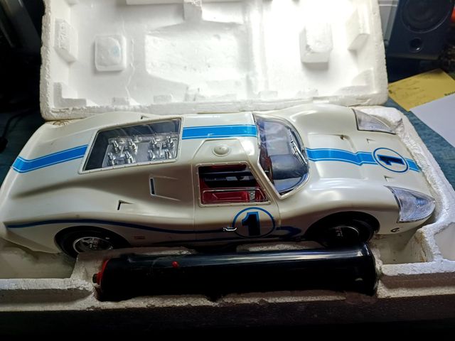 Auto RC Ford Mark IV Bianco/Blu