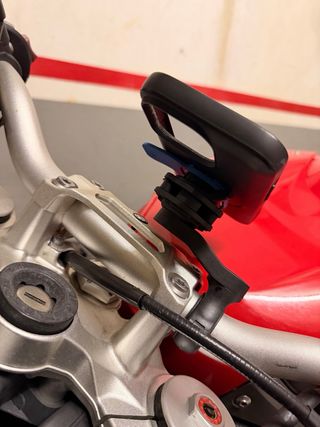 Soporte Quad Lock para Moto mas funda