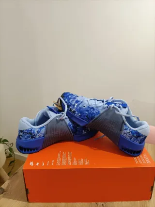T42 Nike Metcon 9 AMP Azul Floral