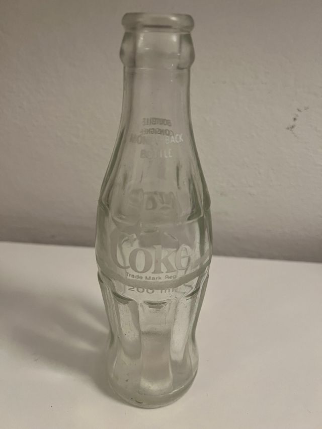 Bottiglia Coca Cola in inglese e francese, Canada?