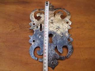 Cerradura antigua forja para arca, arcón o baúl.