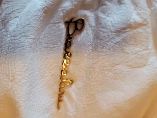 Borsa in pelle nera, bianca e fucsia