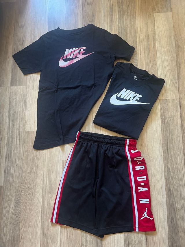 Conjunto Nike: Camisetas y Pantalón Corto