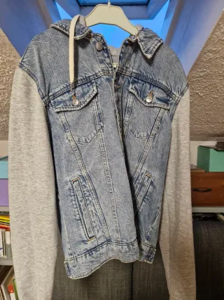 Chaqueta Vaquera H&M con Capucha Gris