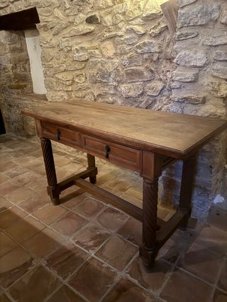 Mesa recibidor madera maciza tallada