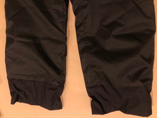 Pantalón de esquí para niño/a. Talla M. 10 años.