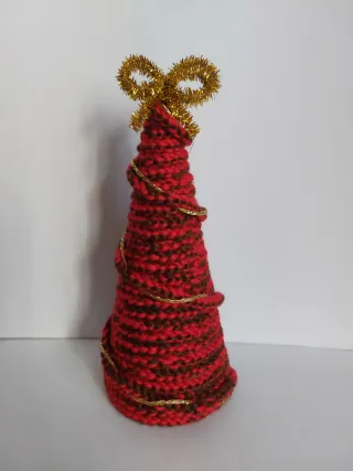 Albero di Natale uncinetto rosso e marrone