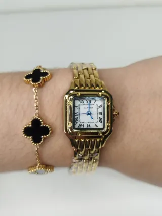 Reloj dorado mujer