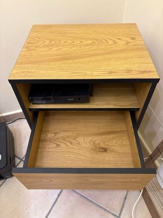 set studio:Scrivania moderna, cassettiera,colonna