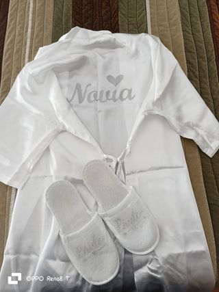 Bata Novia y Zapatillas Bride