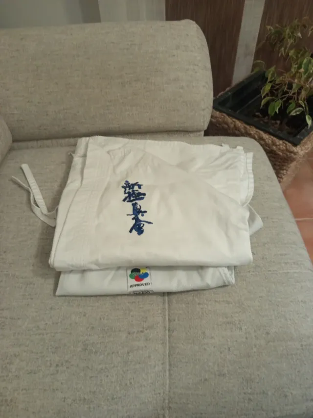 Karategi Daedo Blanco Talla 140cm