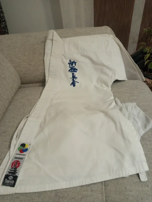 Karategi Daedo Blanco Talla 140cm