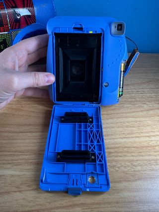 Fujifilm Instax Mini 9 con custodia