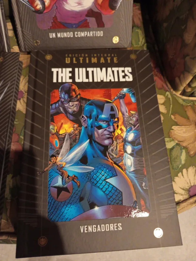 Lote 4 Cómics Edición integral Ultimate
