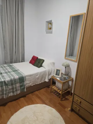 ALQUILO HABITACION SOLO MUJERES   MOSTOLES