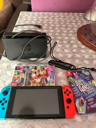 Nintendo Switch Azul/Rojo + Juegos