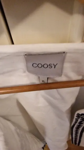 Chaqueta Torera Coosy Bordada Negra y Blanca.