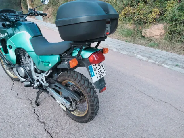 Honda Transalp 600