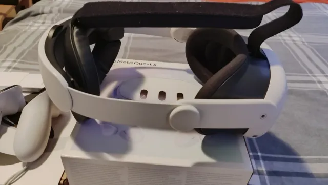 Meta Quest 3 128gb con Halo y cable Link
