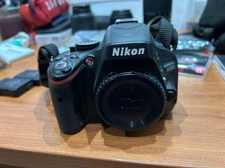 Cámara Nikon D5100 + 3 Lentes + Accesorios