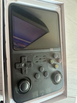 Ambernic R36S Negra. Consola Retro