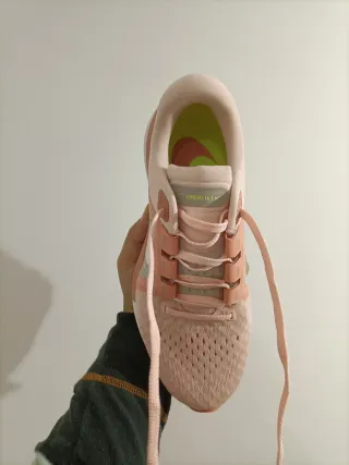 T38 Nike Air Zoom Vomero 16 rosas