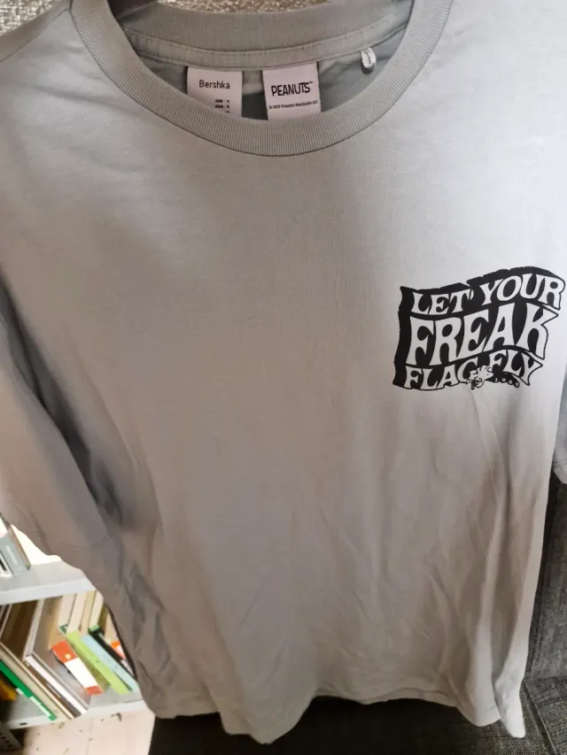 Camiseta Bershka Snoopy Talla S