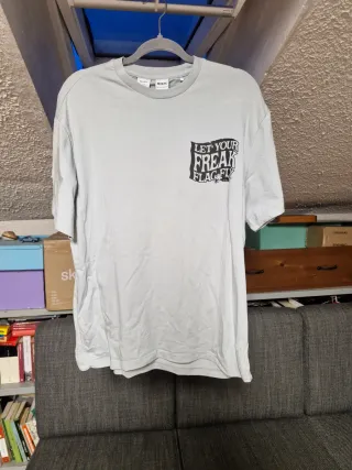 Camiseta Bershka Snoopy Talla S